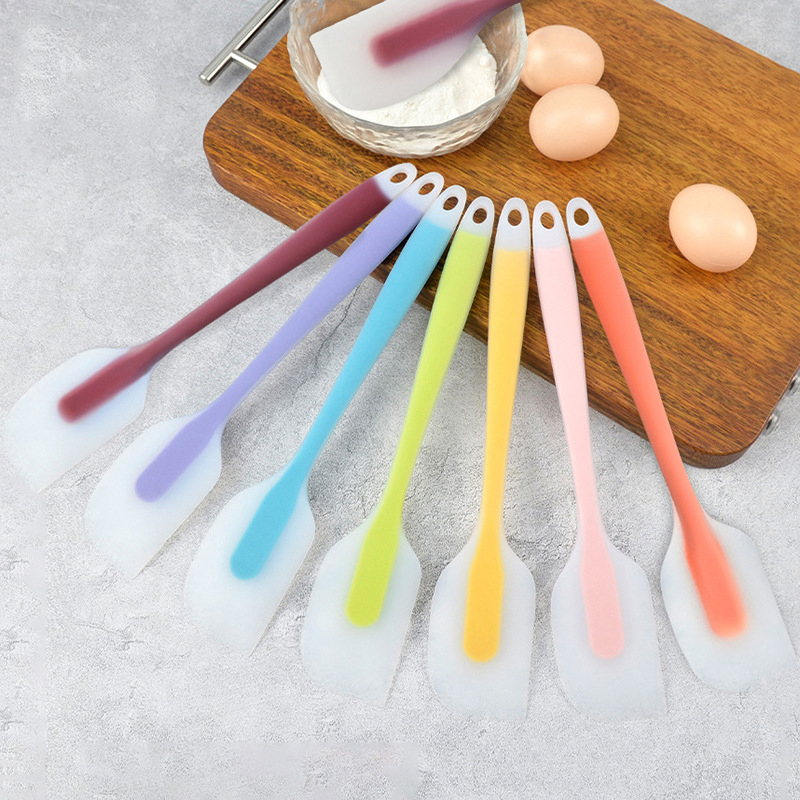 Kitchen Baking Must Haves - 2 サイズのシリコンスクレーパー、耐熱性、ノンスティック、柔軟なゴム、半透明のクリームシリコンツール、キッチンの必需品ガジェット